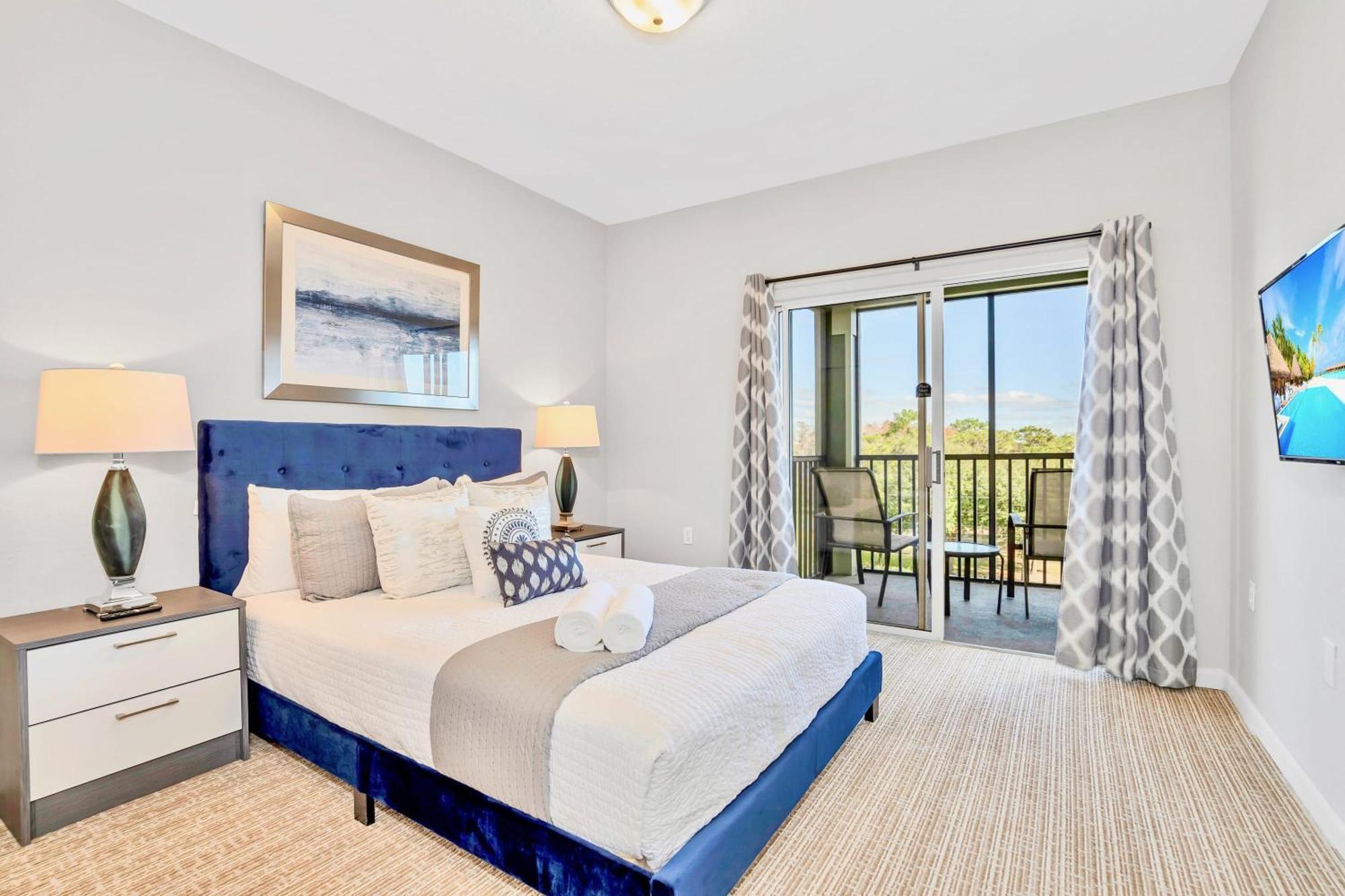 Near - 3br - Pool Ht And Games